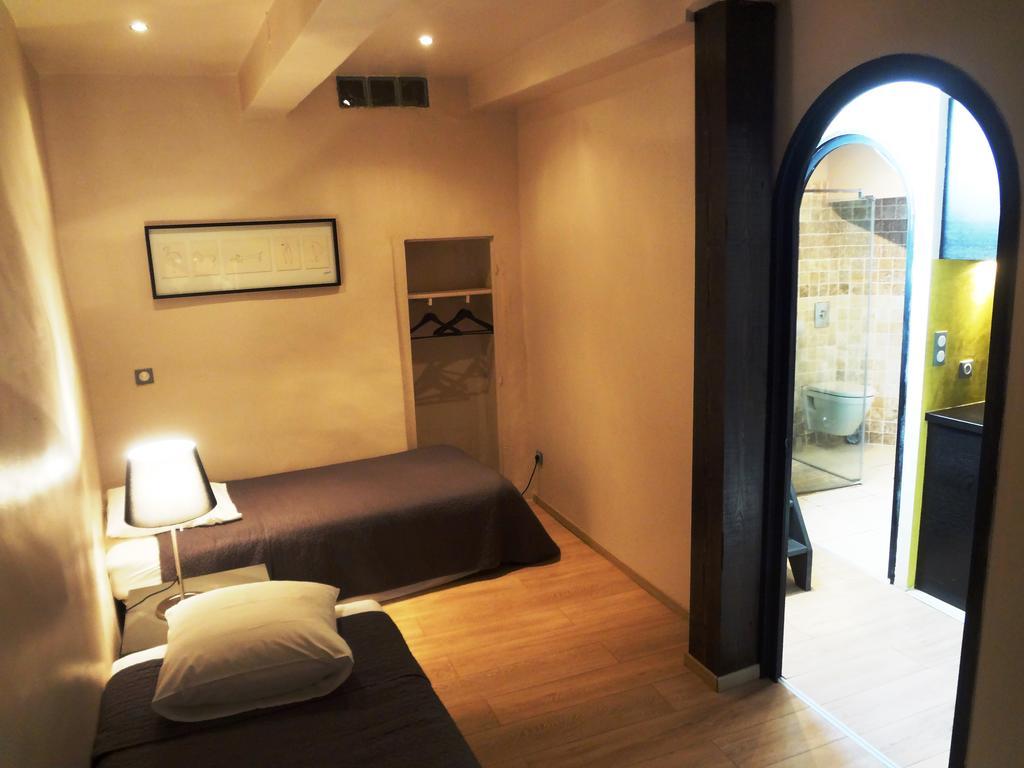 Les Toits D'Uzes Apartment Bagian luar foto